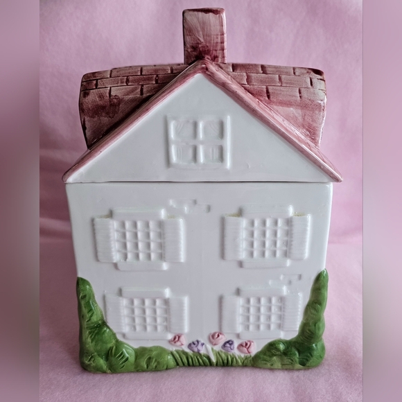 Ceramic Cottage Cookie Jar - Picture 3 of 9